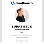 Ein Profilbild zeigt einen Mann mit kurzem Haar im seitlichen Profil, begleitet vom Logo der BlueBranch GmbH.